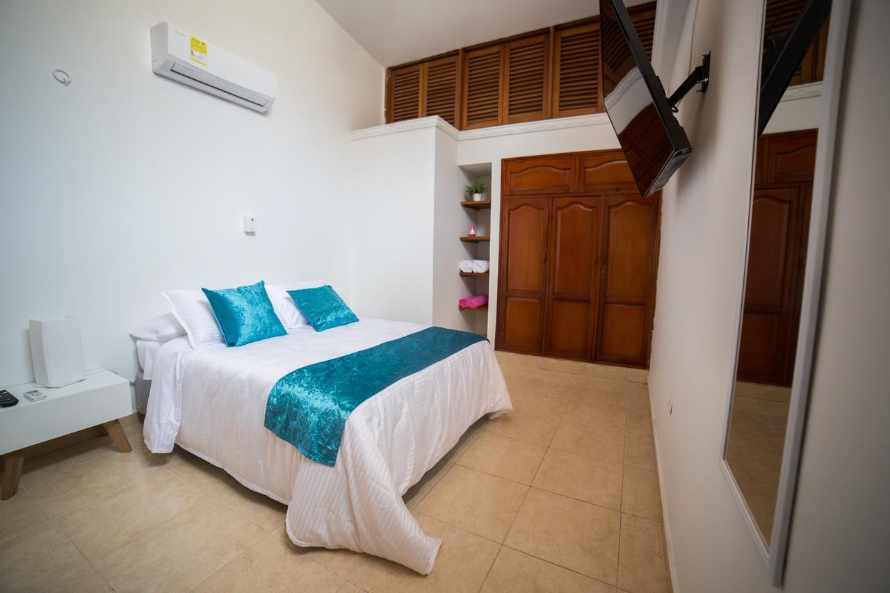 Pensión Suites Bahia 3*